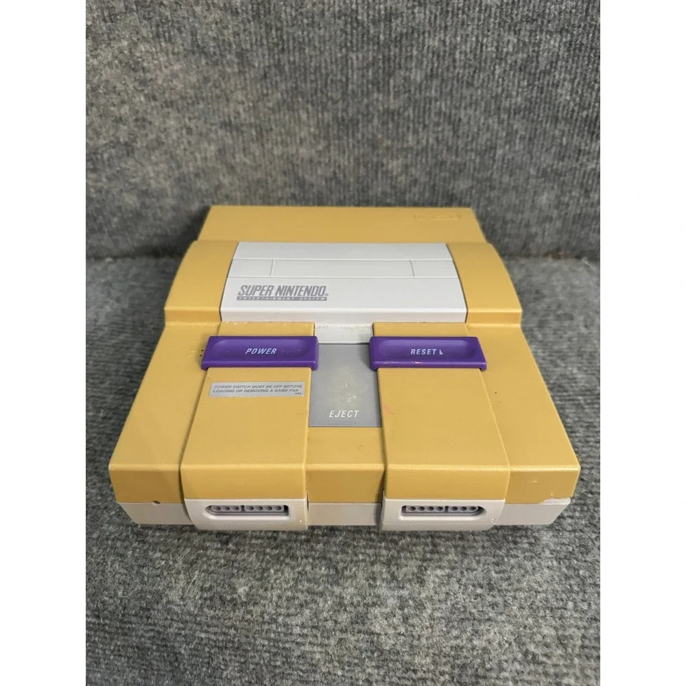 Nintendo Super NES SNES Console Bundle 2 Controllers AC Adapter RF Switch Bag